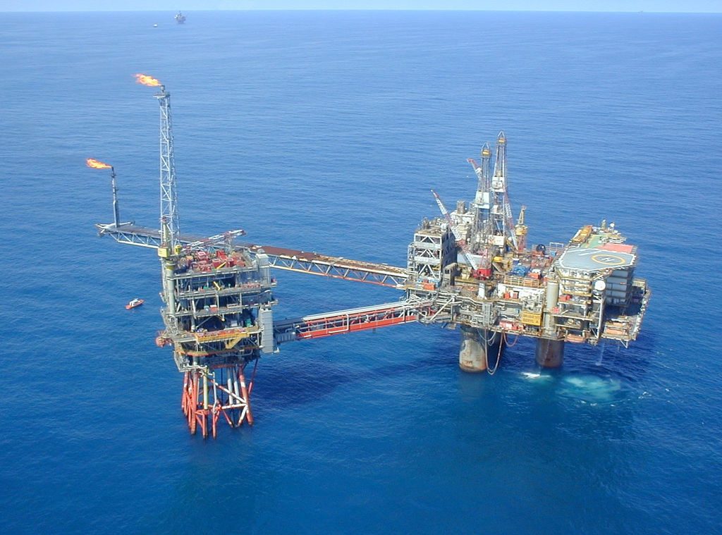 Oil Drill Oil well sea